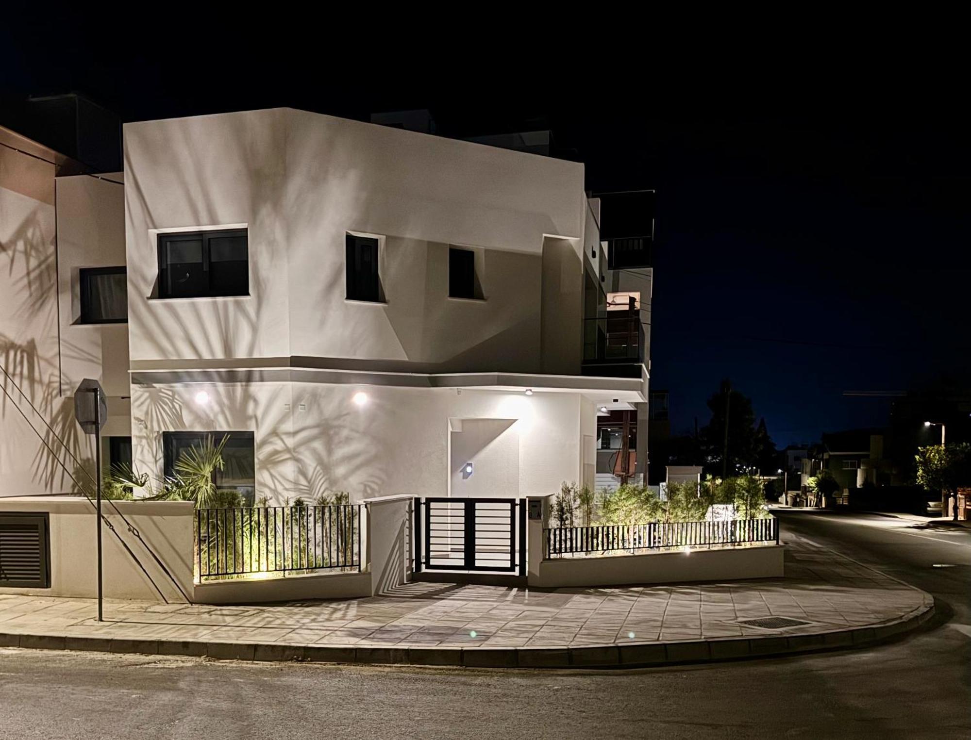 Maroulla'S Urban Beach Living Villa Limassol Exterior photo